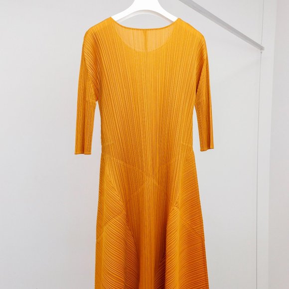 !!SOLD!! Pleats Please Issey Miyake Long Sleeve Dress - Picture 2 of 6